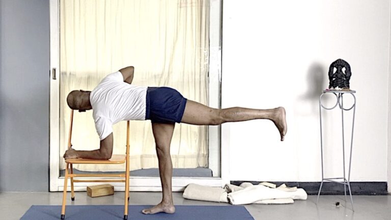 Ardha chandrasana and Parivrtta ardha chandrasana