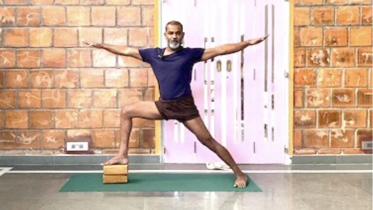 Knee Health: Simple Strategies for Stronger Knees Using Yoga Asana Practice